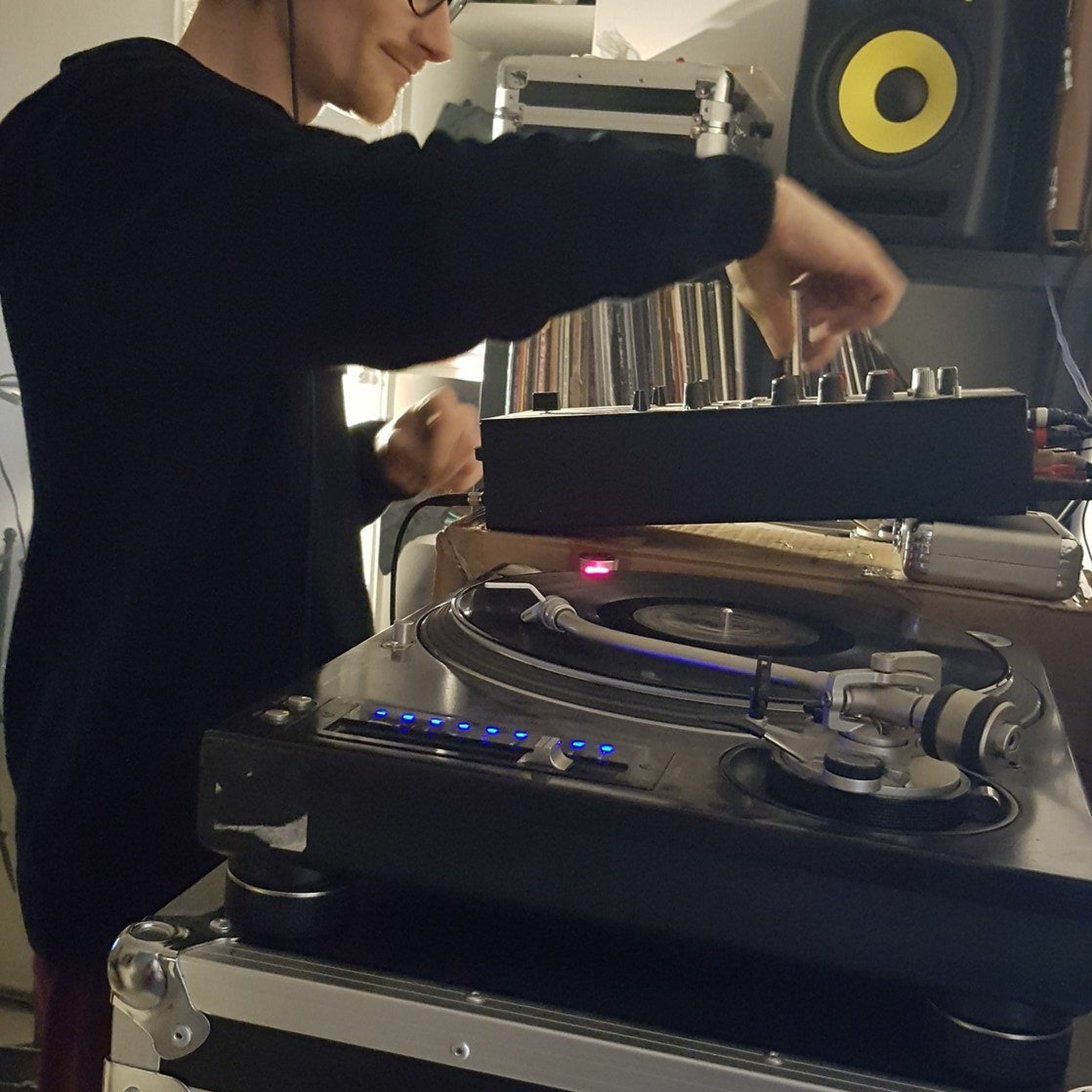 Dj 2diou