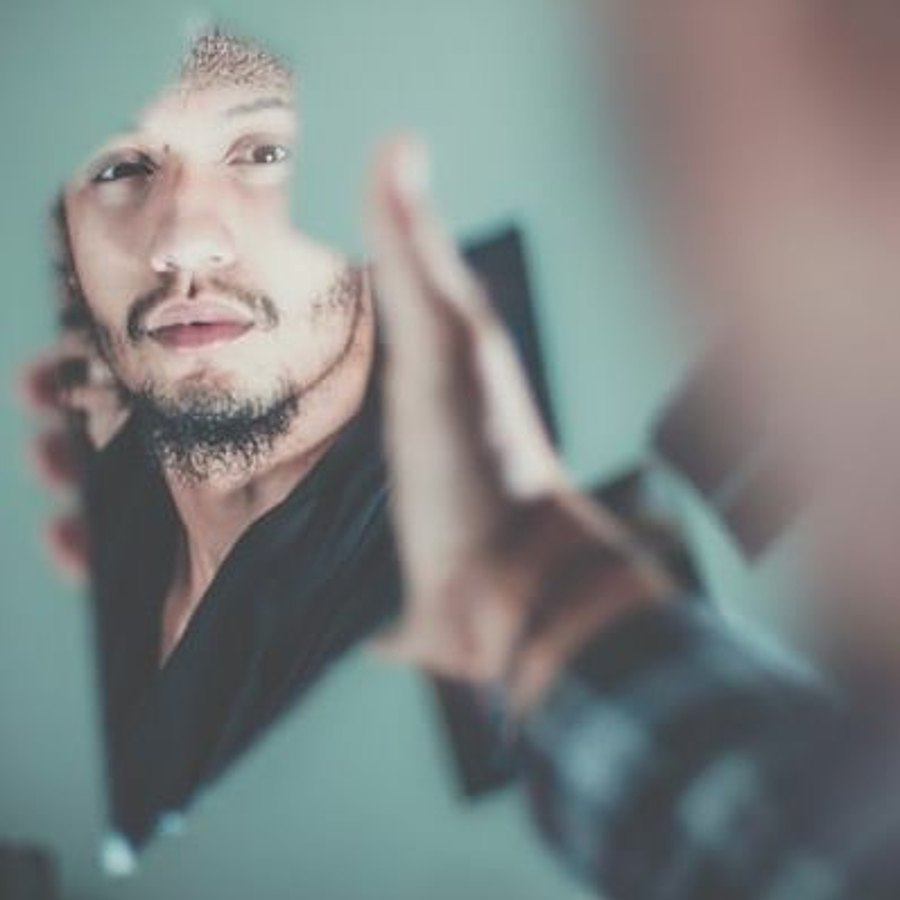 BROJO: Confidence. Clarity. Connection.