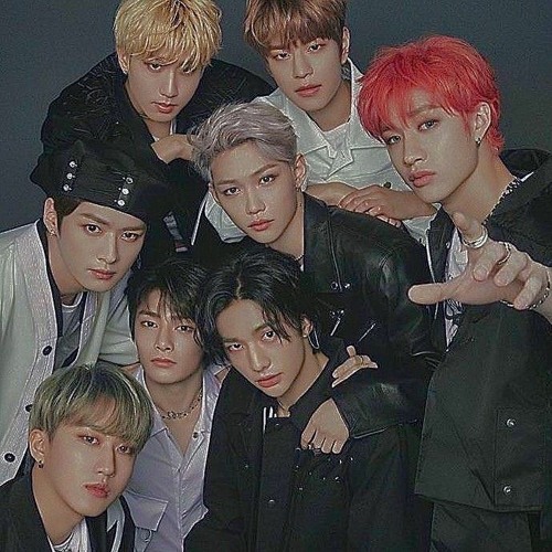 Stray kids\Thunderous 𝓢𝓹𝓮𝓮𝓭 𝓾𝓹.