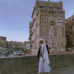 فارق بلاده منذ عشرين عام