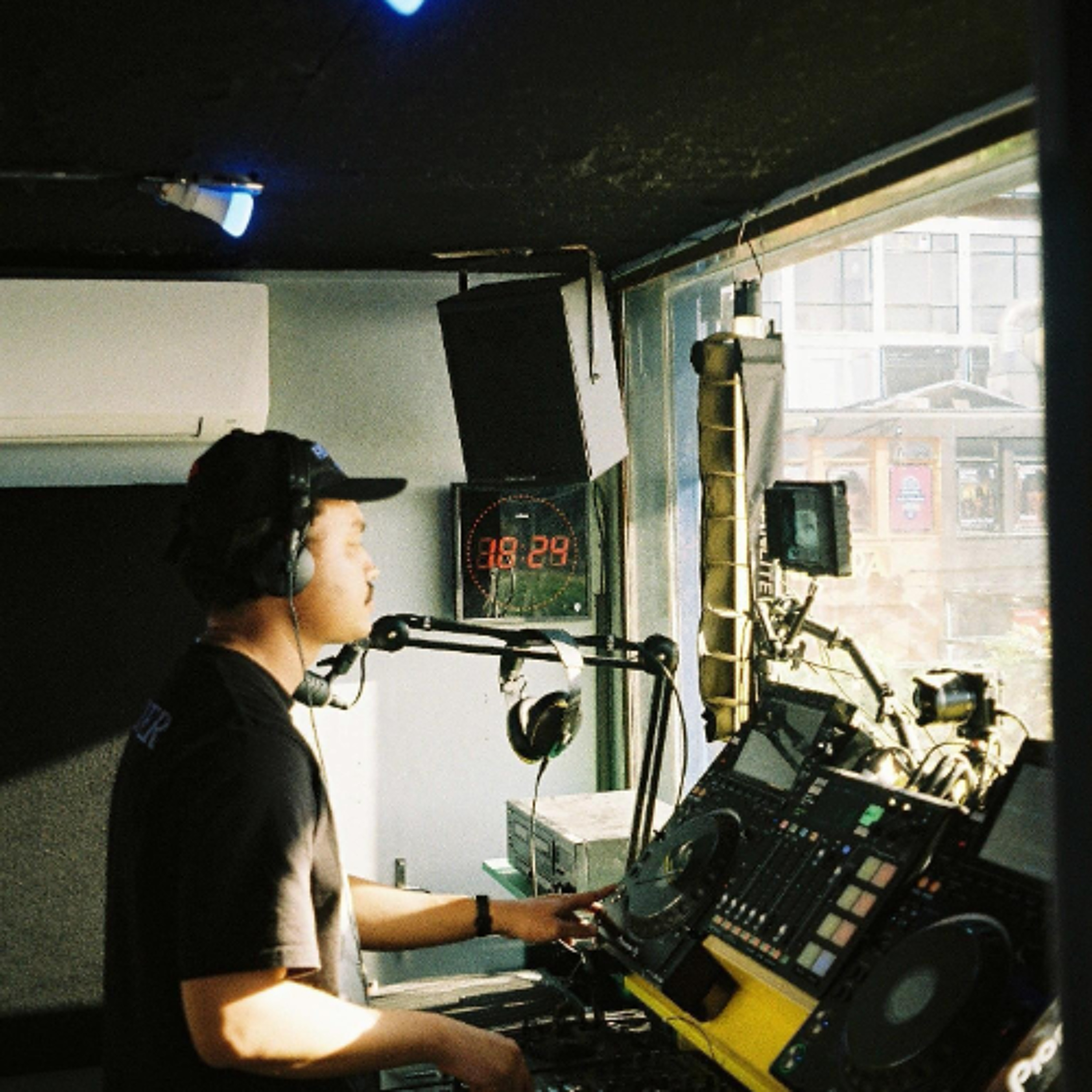 Infinite Crossover w/ Haydr - 06/06/26 [Voices Radio] episode artwork