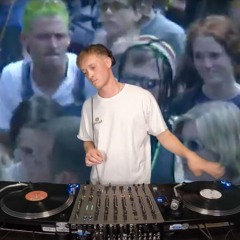 spieltag session 015 - Tom Junglas