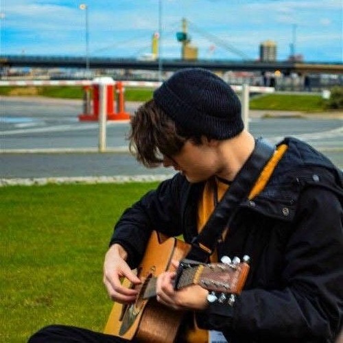 just Wilbur singing, calm down.