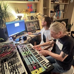 Jay&Sam - NSA