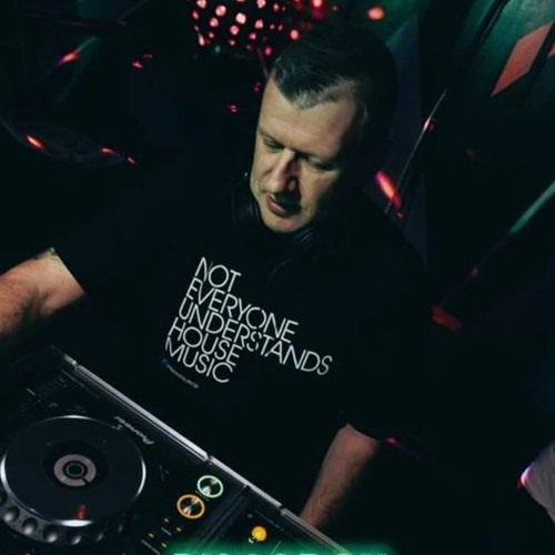 Chris Ryan - House Music Mix April 21 ***FREE DOWNLOAD***