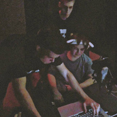 #ФЛЕШМОБТУЗИК (feat. WHITEKIDD!, sancray)