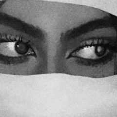 ‎⁨عينَ المها كفي النظر لي بتحذير .⁩