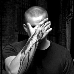 LORN - SOFT ROOM (BLEEZEEREEMIX)