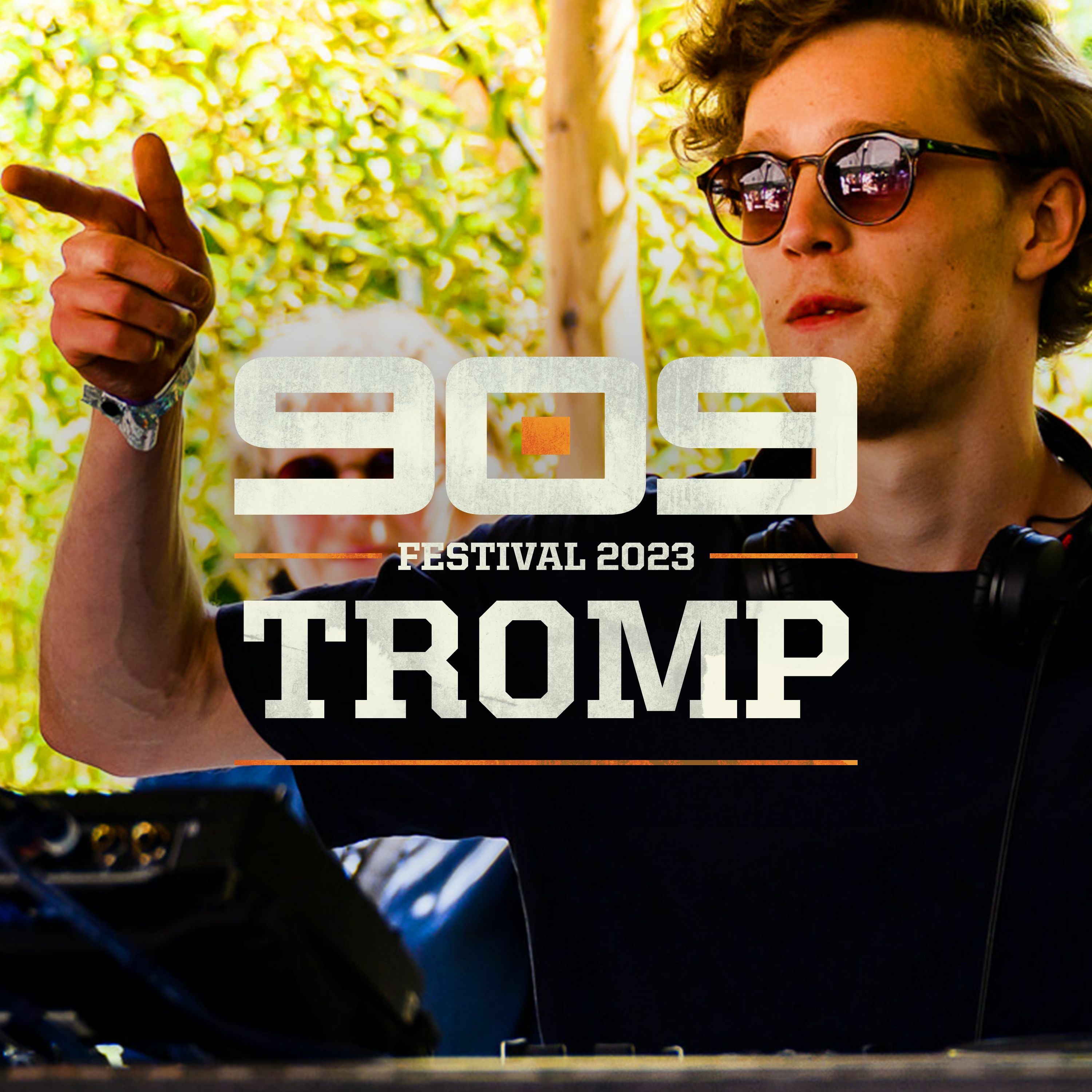 Live from 909 Festival