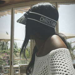 goes to youu>>