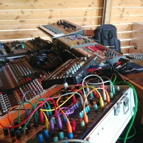 RG _ Initial Sonic Source _ ClubDerVisioanere
