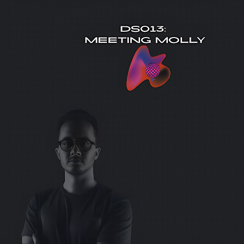 DS013 - Meeting Molly