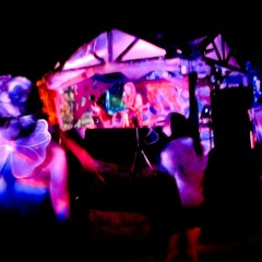 Sunday Sunrise [Motion Notion Festival 2011]