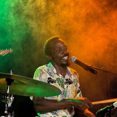 Manipulators live  at Goeth Institut