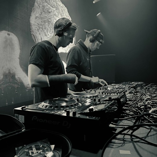 Basis Talent Night - Hunting Heretics