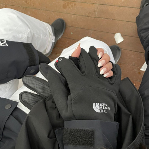 ‎⁨اتخيلك جاي..⁩