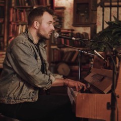 Silas Armstrong - Lost On You (Live at Fiction Studios)