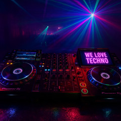 WE LOVE TECHNO