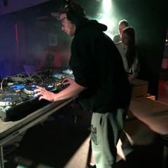 Flauzn - minimix for drum and bass opinion (20 in 5 minutes)