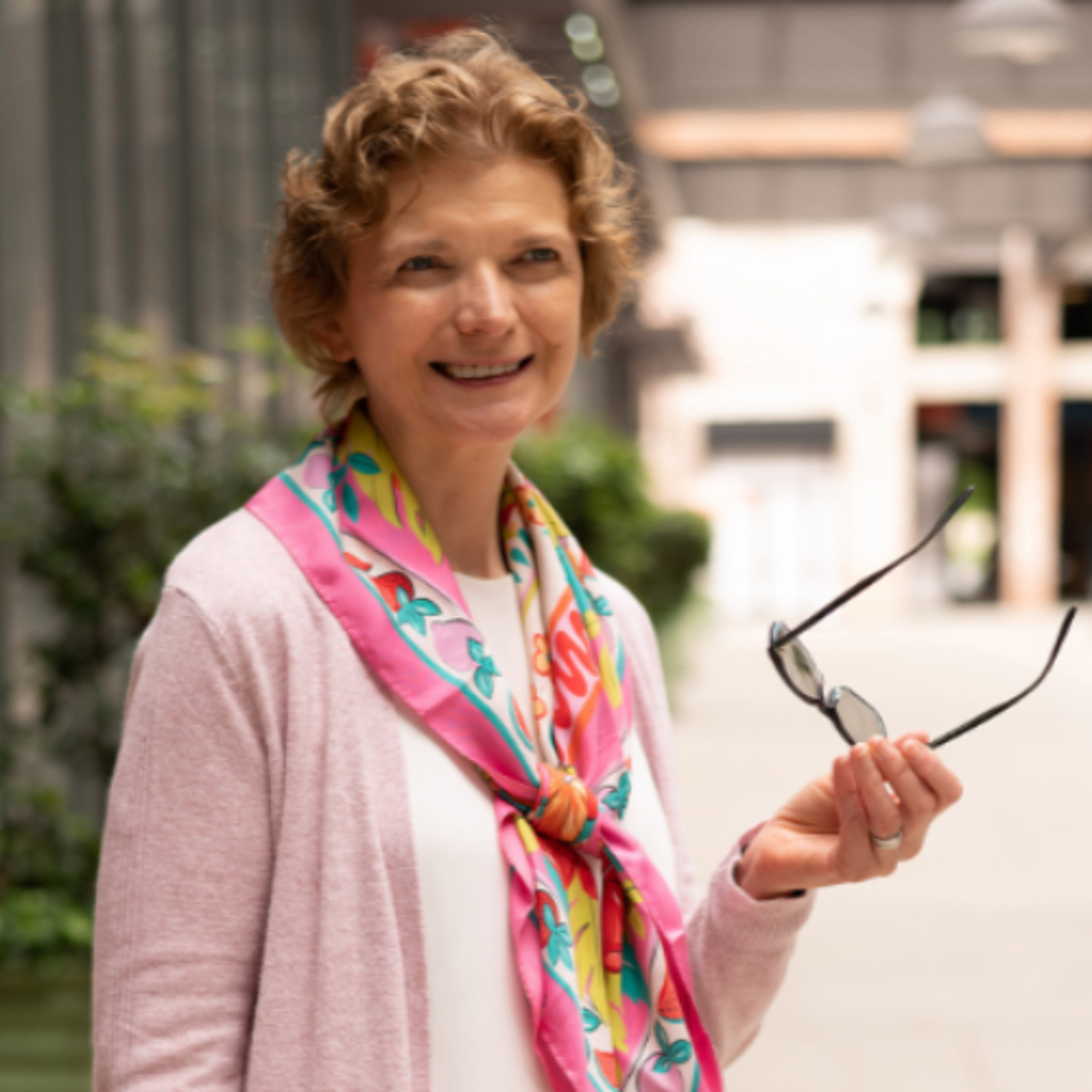 Episode 277 - Dr. Isabelle Lesschaeve of InnoVinum Academy episode artwork
