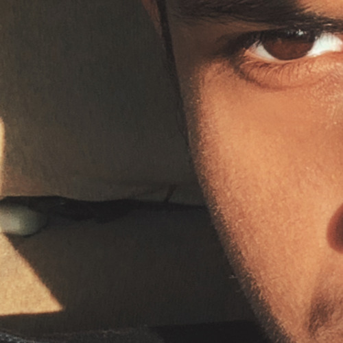 اخذوله صورهdj