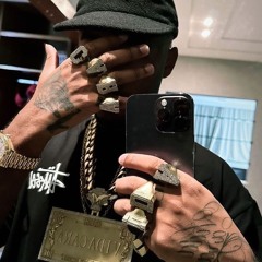 MTG - ELA É TODA FASHION, OROCHI, MC 2F DO SI, R10 O PINTA (( DJ JUNIOR DA SERRA )) #BRABAAA.mp3