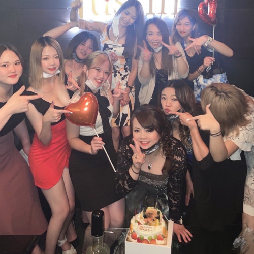 Listen to music albums featuring XOXO(GAL Version)-LOALO MODELS by @w.n