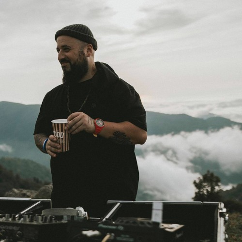 Goofram-torcho &anuchinio- Disconnetion