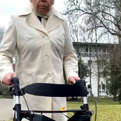 Terror Oma Im Tanzipark