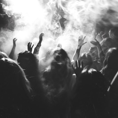 WYDE & THIBI | DOWN TO THE FLOOR