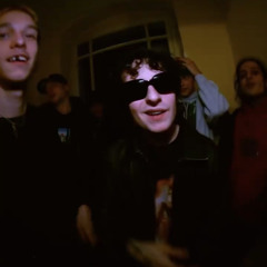 makko - Champagner (feat. toobrokeforfiji)