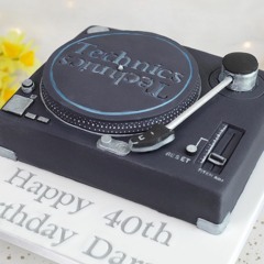 Lee Mills - It's my birthday and i'll mix if i want to 🎂