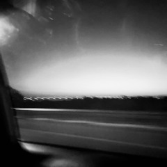 взлетали и падали