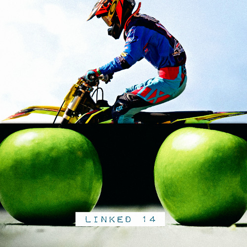Phace & RUINNA - APPLE DRIVER [Premiere]