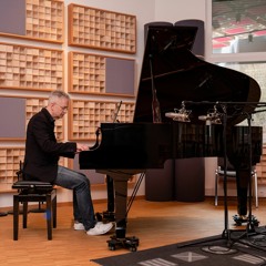 Smooth Piano Solos for Calming Down