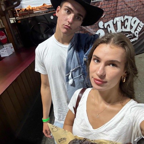 🤠