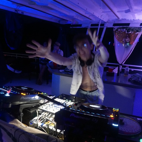Justin Fowler Live @ LDP Boat Party 2023