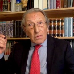 شاخه های این درخت کهن دوشنبه ۱۵ شهریور