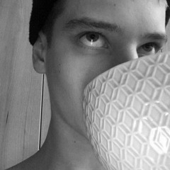 انت قلبك من حجر