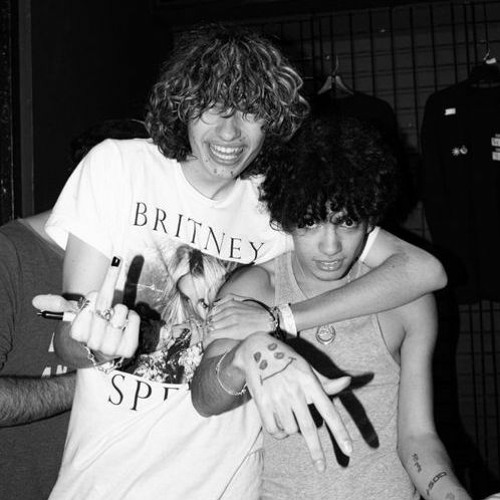 glaive x ericdoa - losin' it