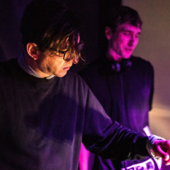 28 November 2025 — Thanos Hana, distrikt