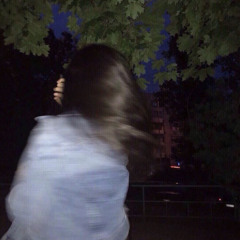 𝄞 ⁨تعبت اشيلك بعيني ⁩