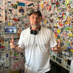 Saturday afternoon with JT Donaldson @ The Lot Radio 08-16-2025