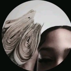 AGIRLISAGUN デ一 (feat. Yung Wolf)