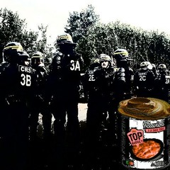 Raviolis Dans Le CRS & Chapeau Malicieux