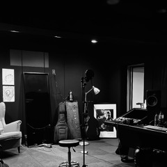 KHÔNG ĐỂ MÌNH EM Ở LẠI - BAKA (REC0RD)