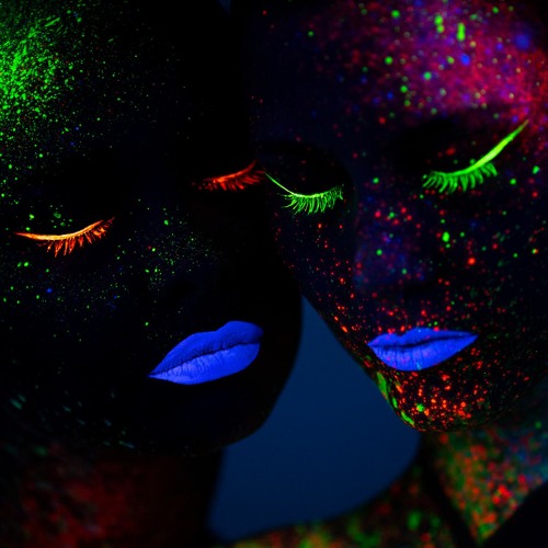 premiere | Dominik Marz - Shine | Feines Tier