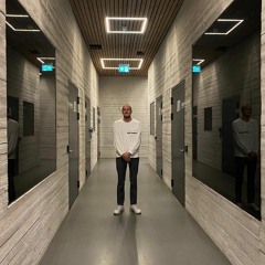 six feet up | 23-04-21 | TrapLab Radio