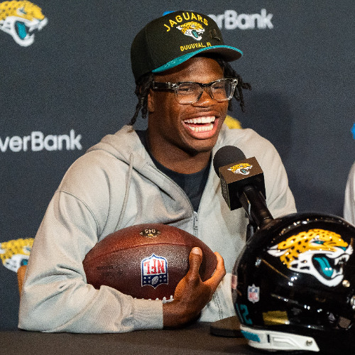 NFL: Destaques do Draft de 2025 + por que Shedeur Sanders caiu tanto? (Podcast The Playoffs #245)