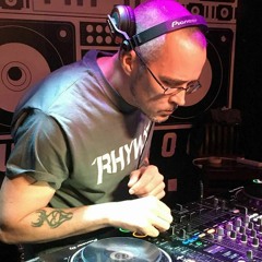 RHYNOs Rise To The Groove